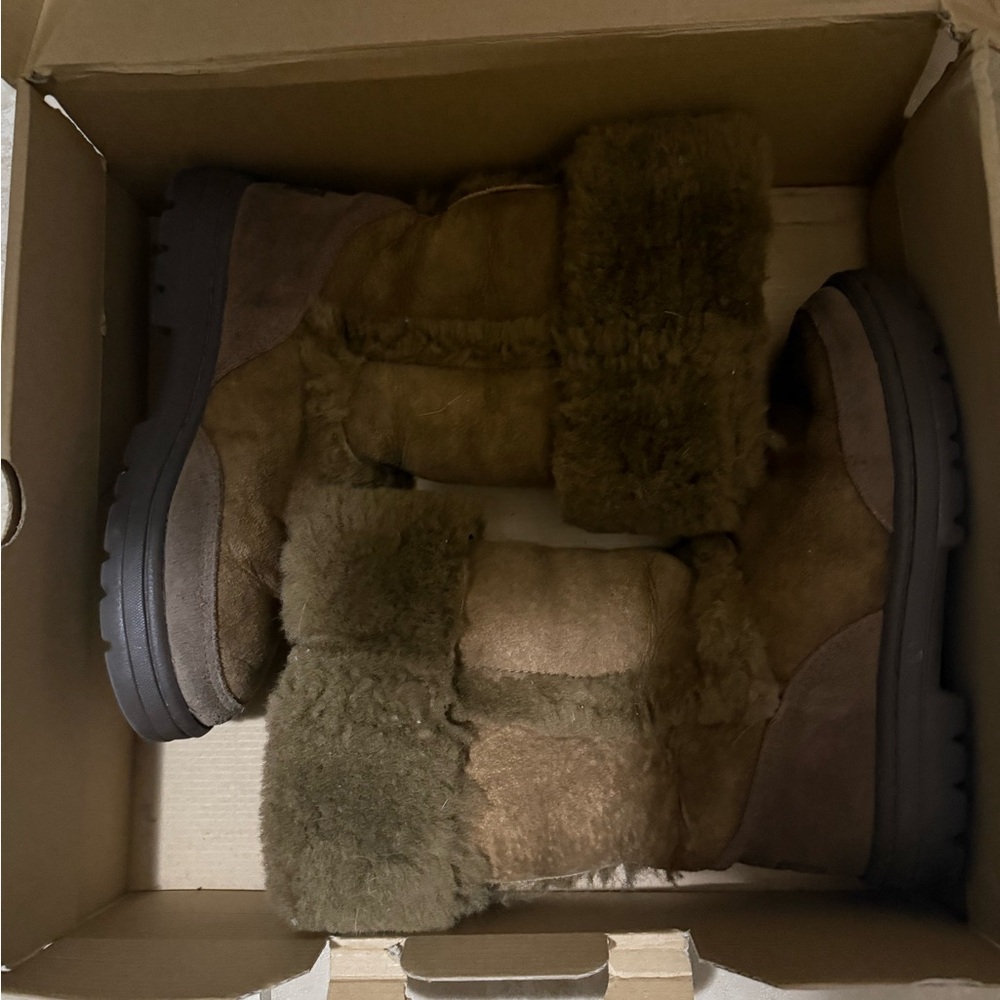 Distressed UGGs